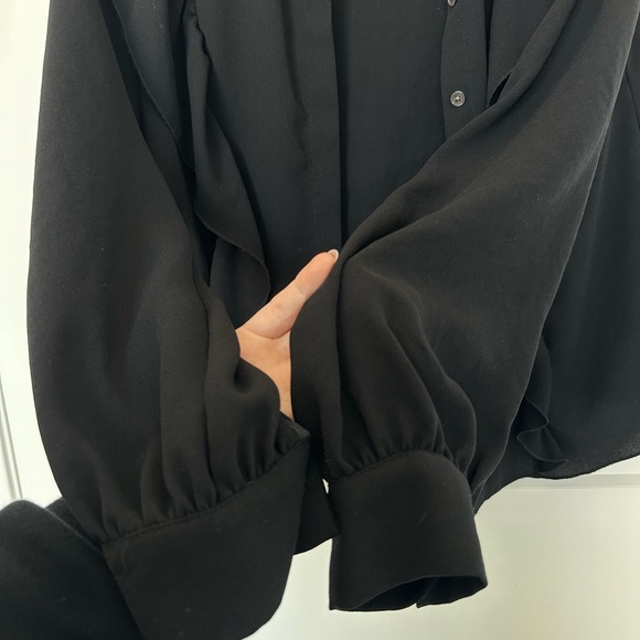 Black Aritzia Wilfred Blouse - Size XS - Picture 5 of 9